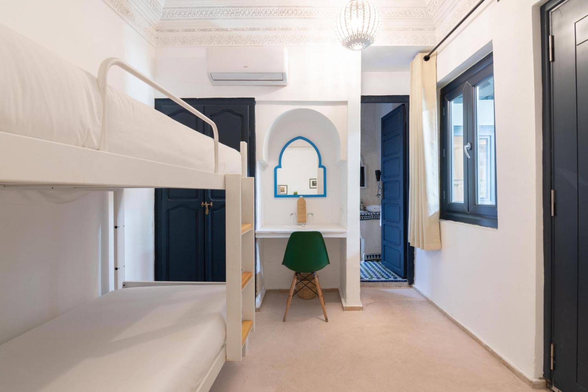 Bed 6-Bed Mixed Dormitory Room